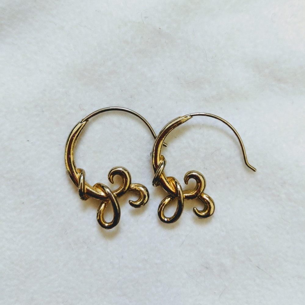 Vintage Gold Filligree Hoops
